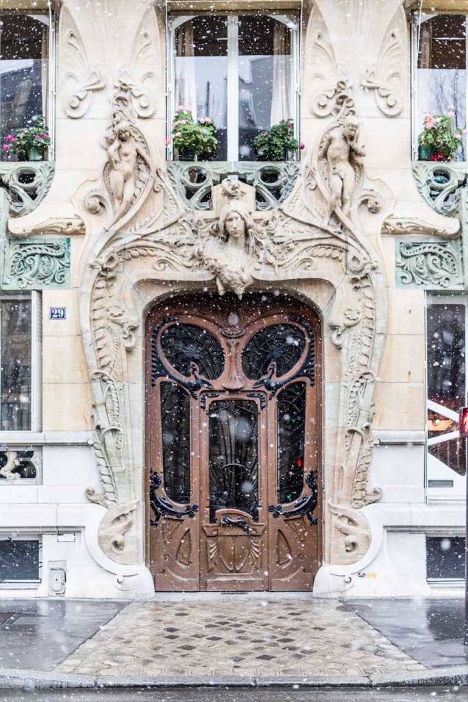 La porte Lavirotte @Discret